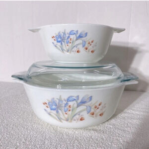Vintage England Pyrex Blue Iris Casserole Dishes X2 W  One Lid